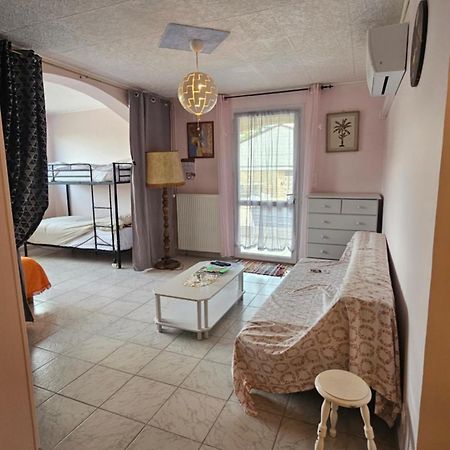 Gite Esprit Etape Saint-Barthélemy-de-Vals Екстериор снимка