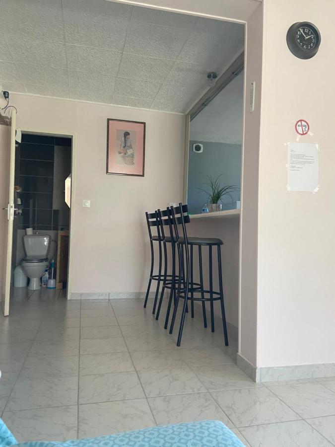 Gite Esprit Etape Saint-Barthélemy-de-Vals Екстериор снимка
